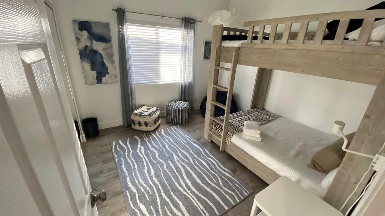 Photo of Bedroom in Lincoln Acres