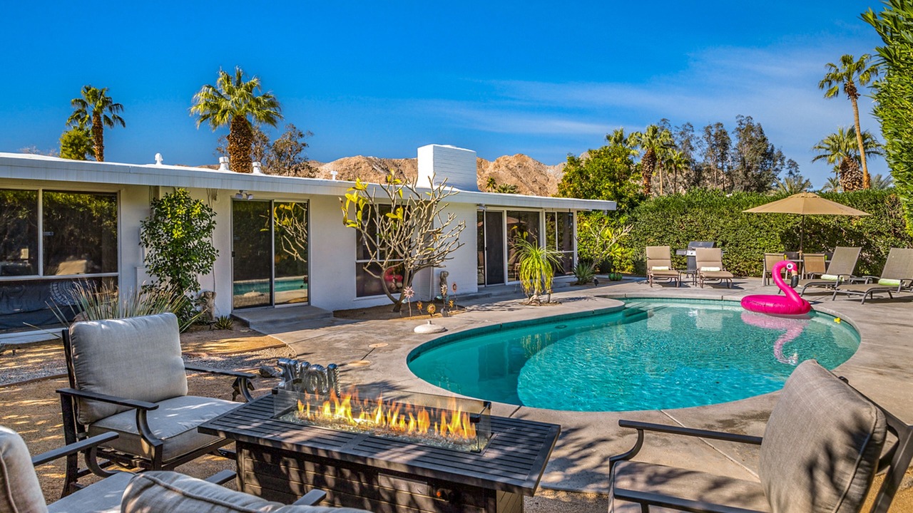 Photo of Outdoor in Magnesia Falls Cove