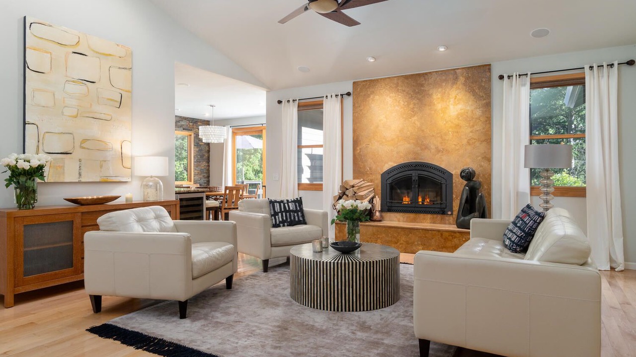 Photo of Livingroom in Glencoe