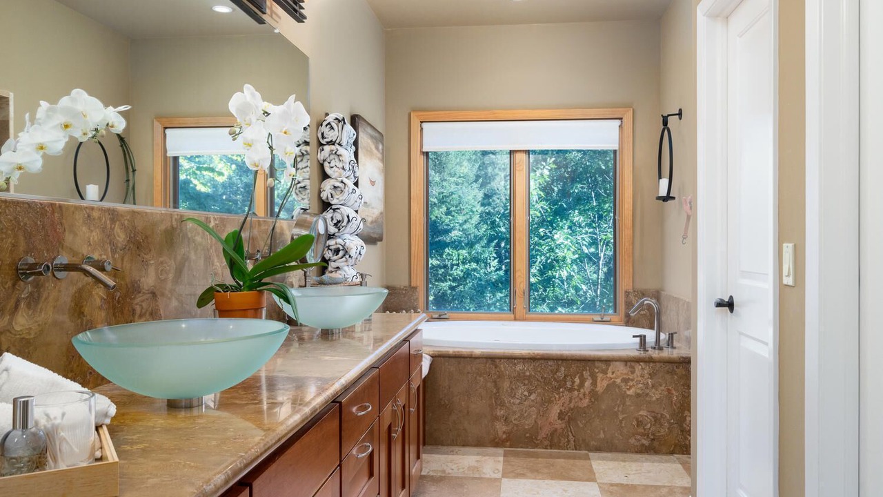 Photo of Bathroom in Glencoe