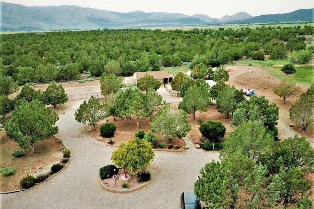 Photo of Outdoor in New Harmony
