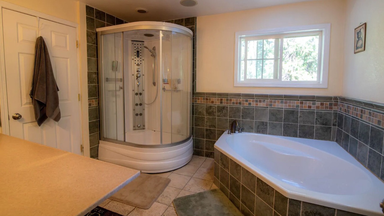 Photo of Bathroom in Glencoe