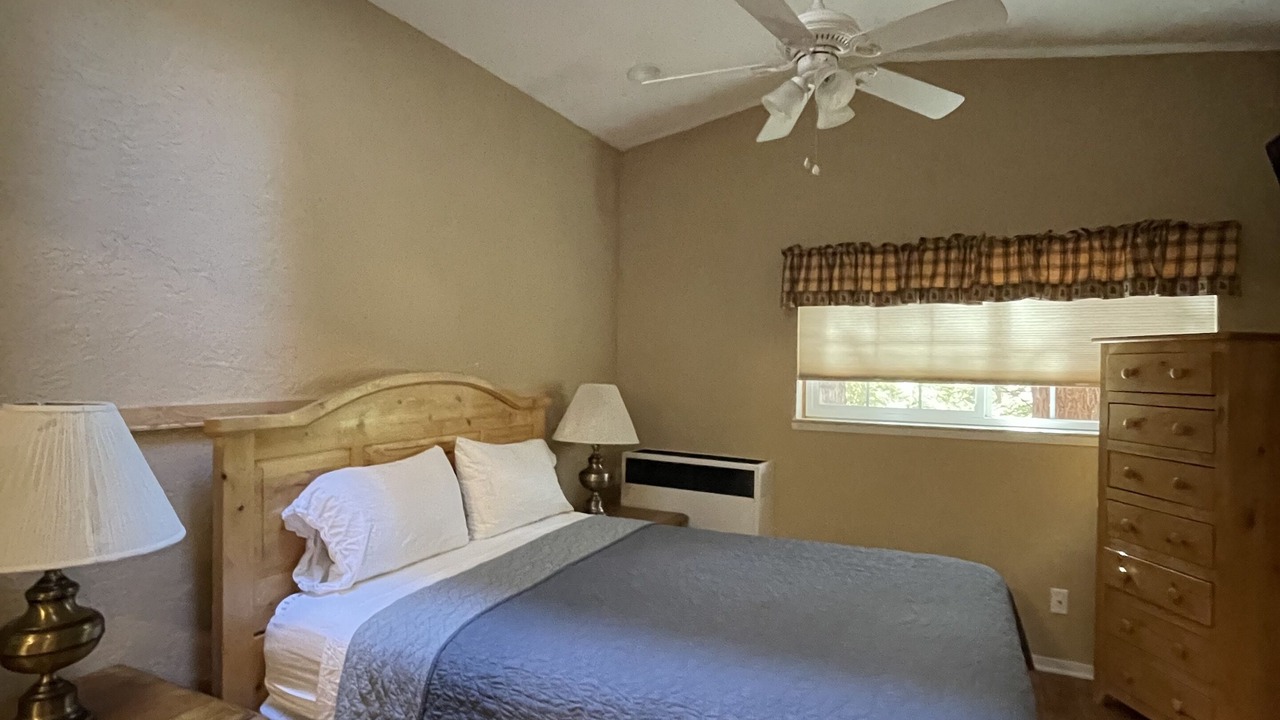 Photo of Bedroom in Glencoe
