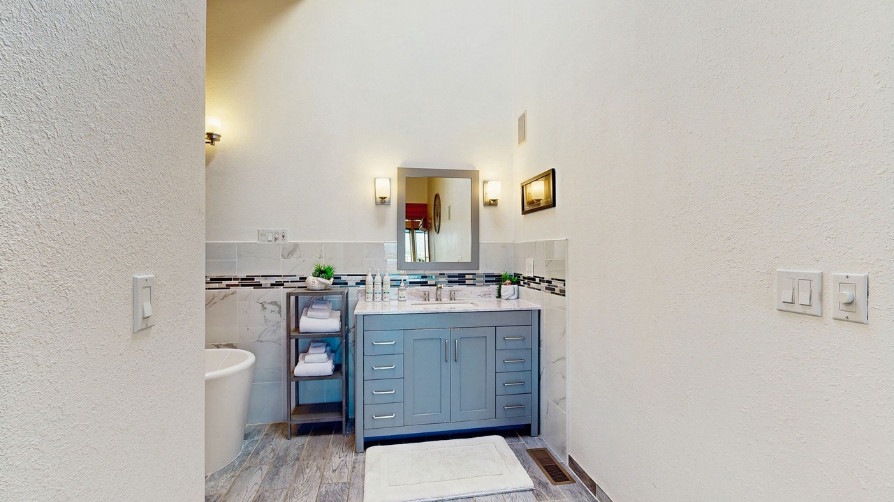 Photo of Bathroom in Gualala