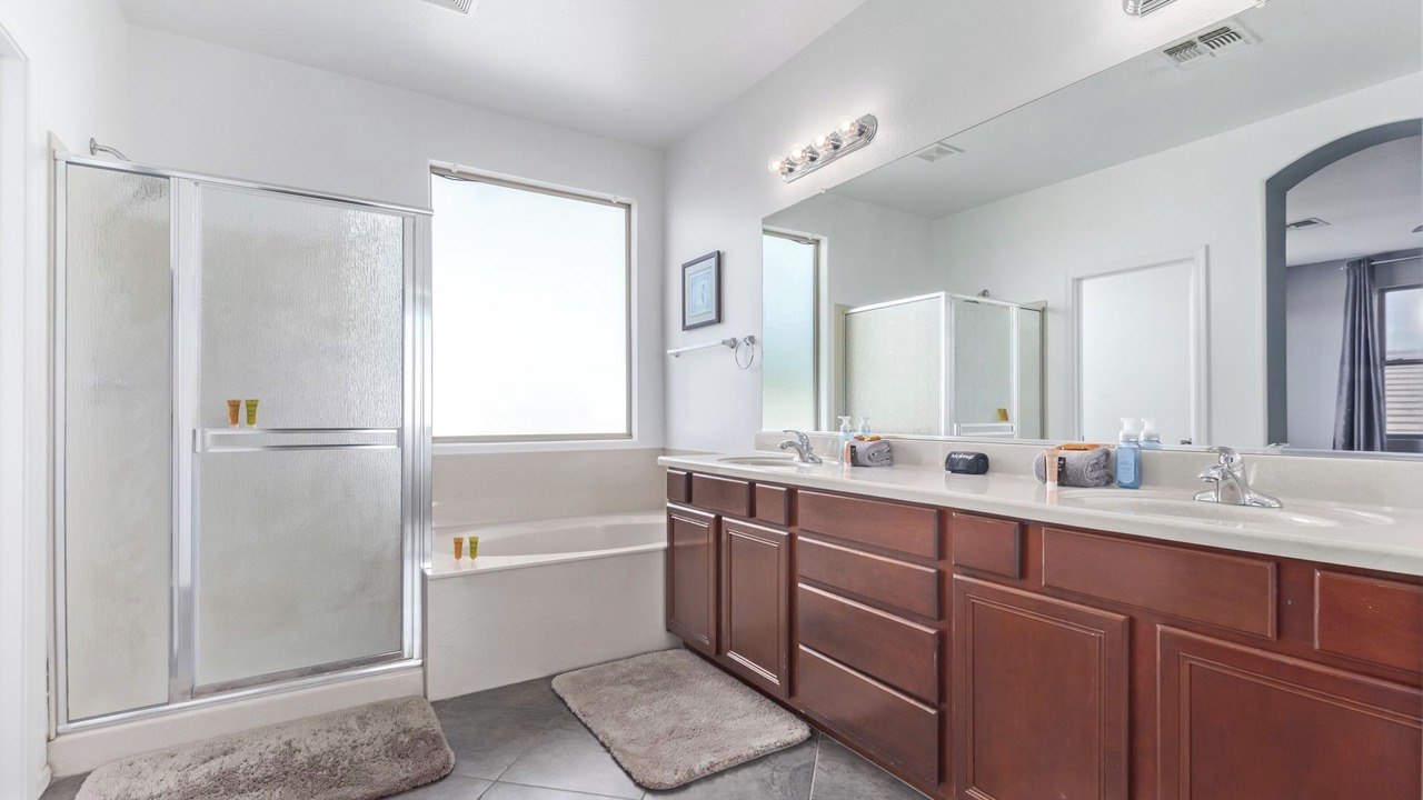Photo of Bathroom in Rovey Farm Estates