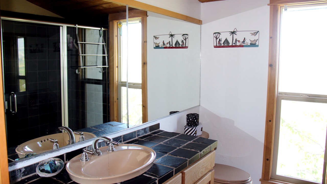 Photo of Bathroom in Talent