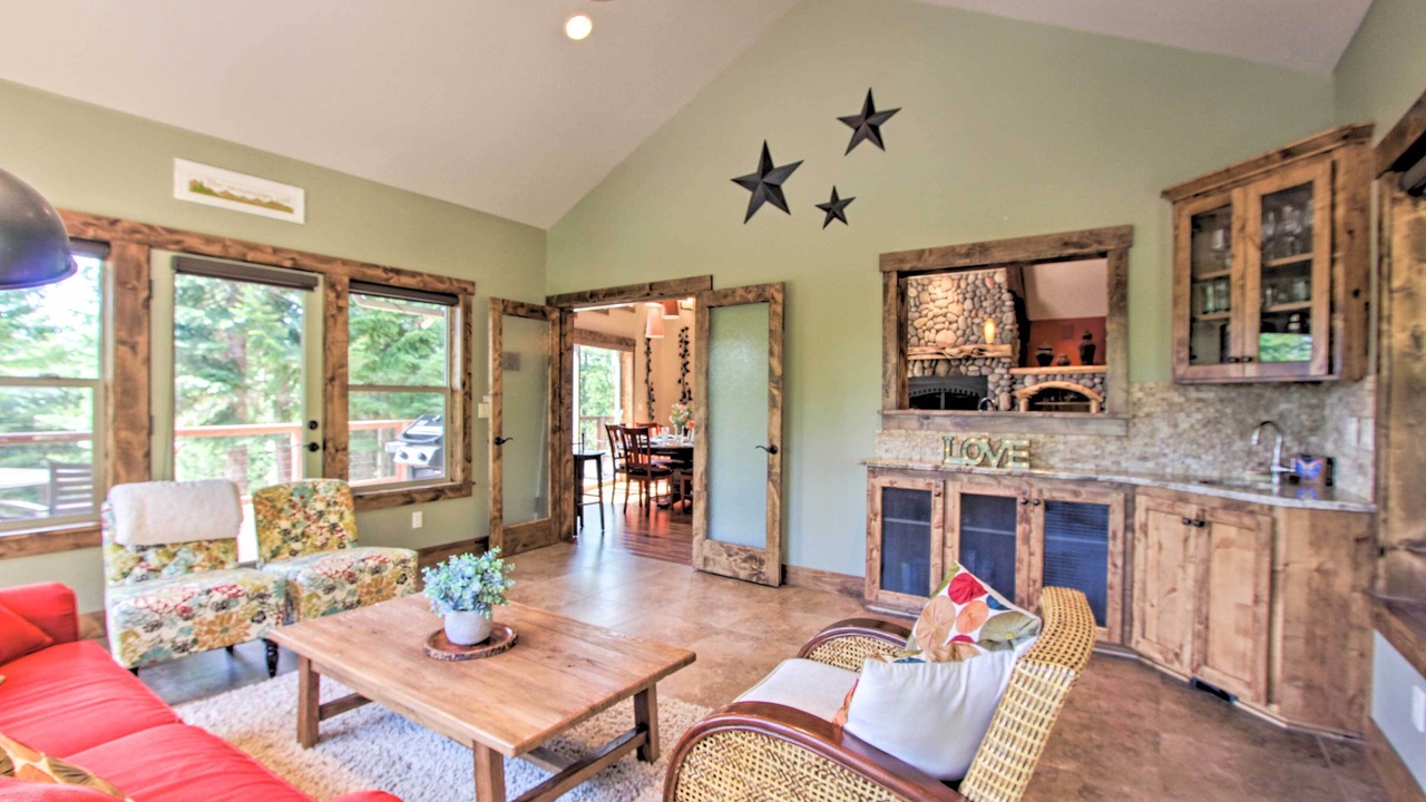 Photo of Bedroom in Crescent