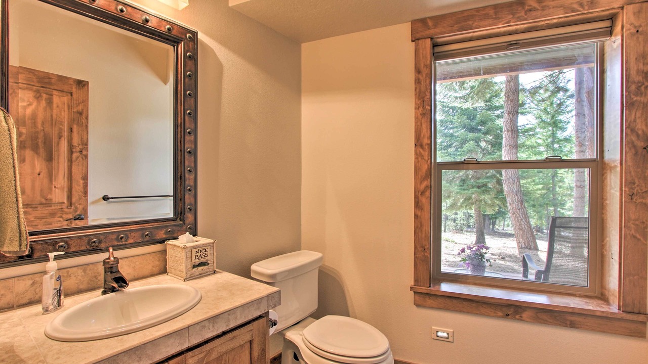 Photo of Bathroom in Crescent