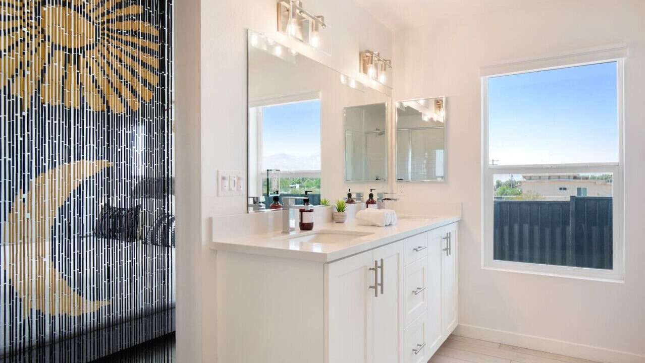 Photo of Bathroom in B-Bar-H Ranch