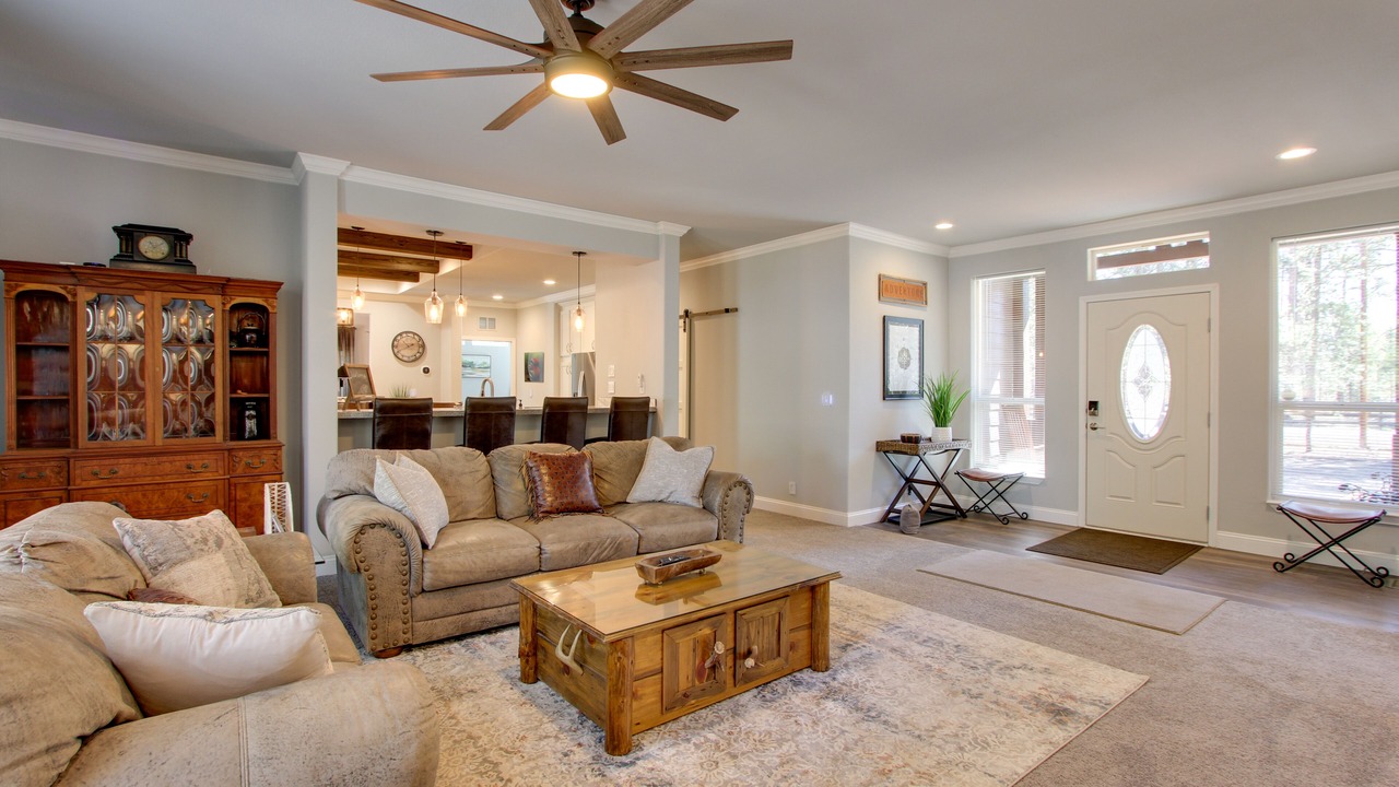 Photo of Livingroom in La Pine