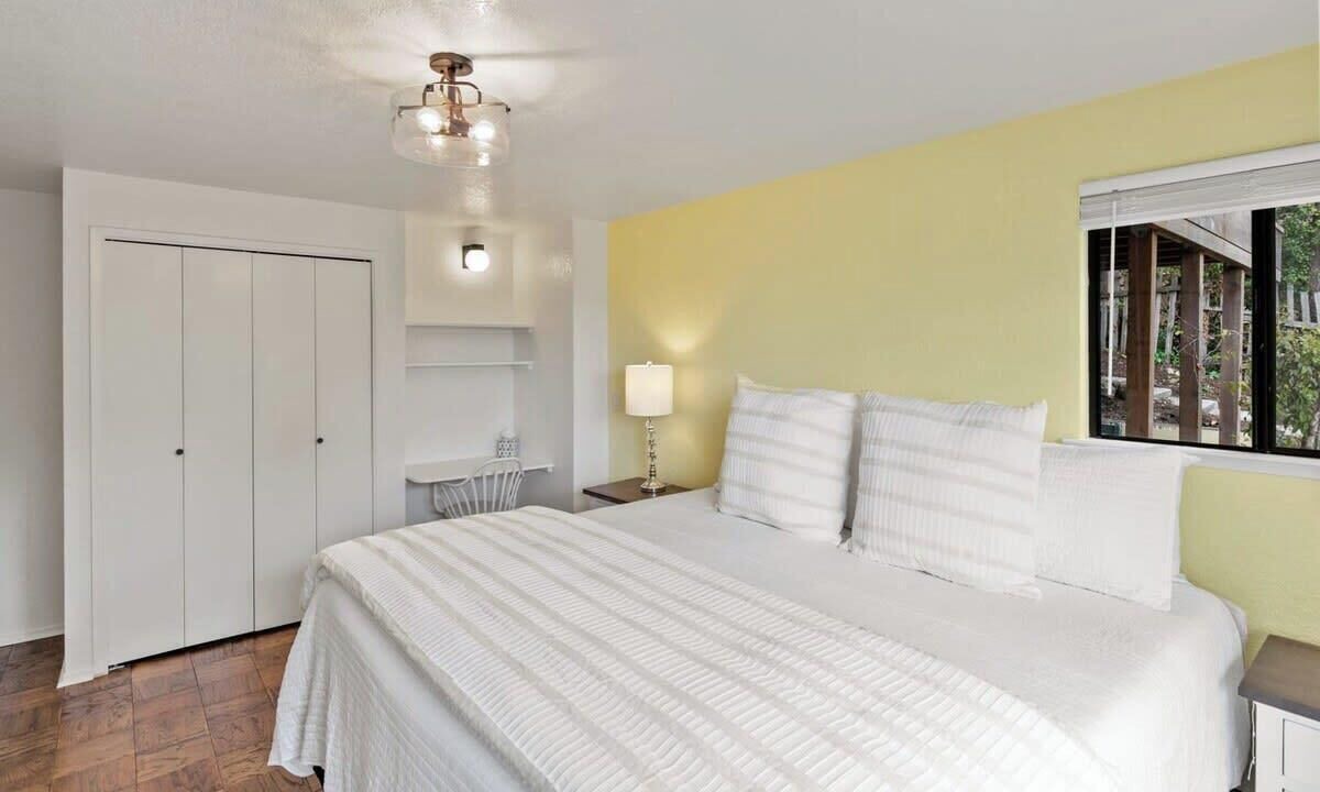 Photo of Bedroom in Carmel Woods