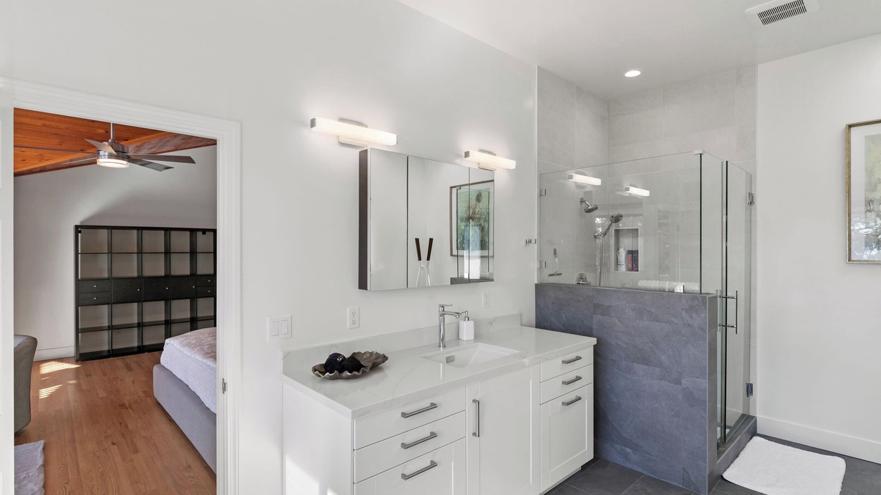 Photo of Bathroom in Del Monte Forest