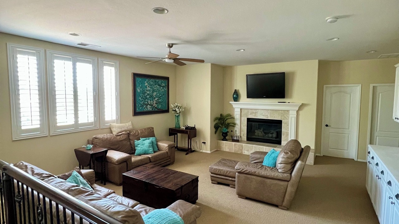 Photo of Livingroom in Paloma Del Sol