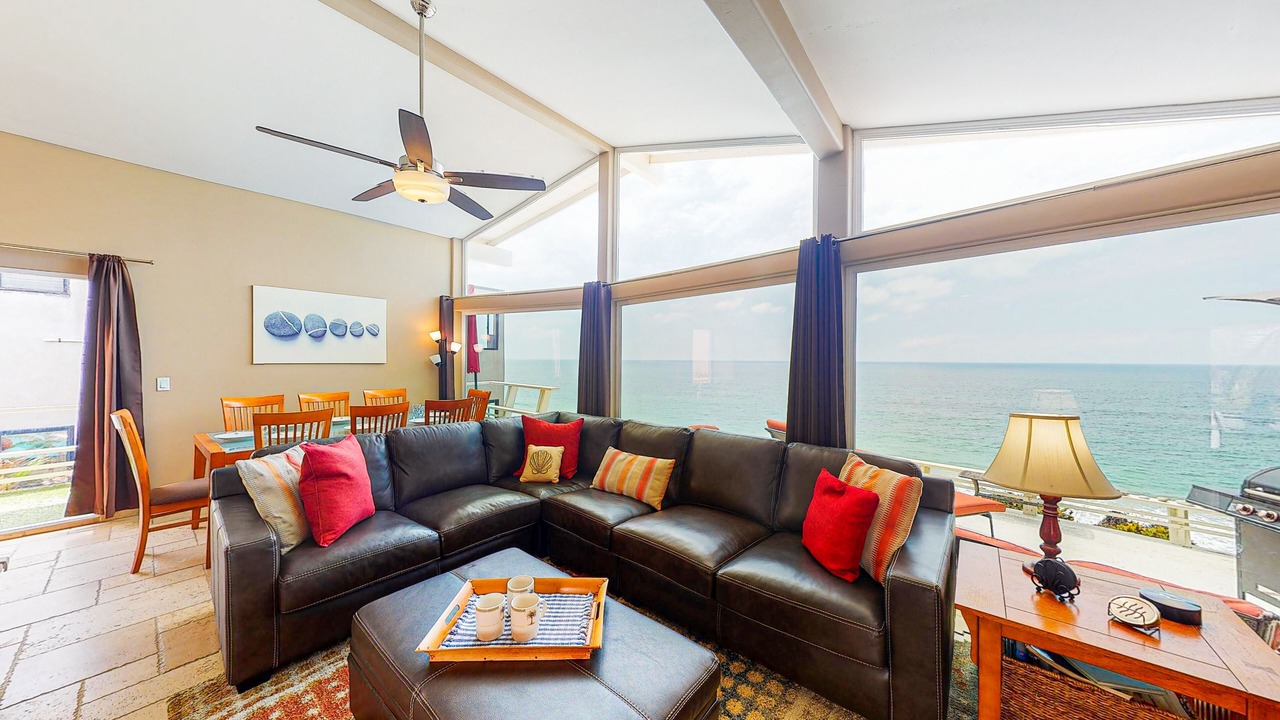 Photo of Livingroom in Encinitas