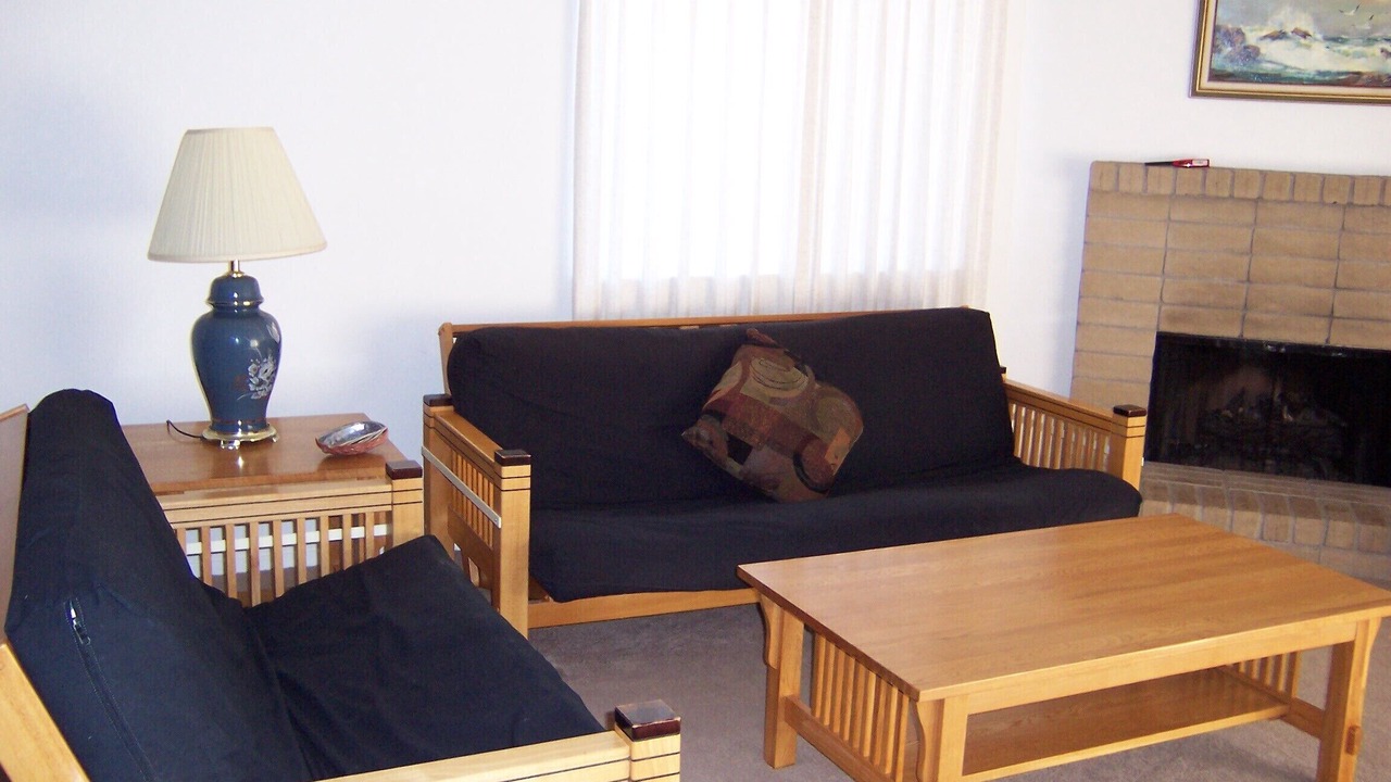 Photo of Livingroom in Downtown
