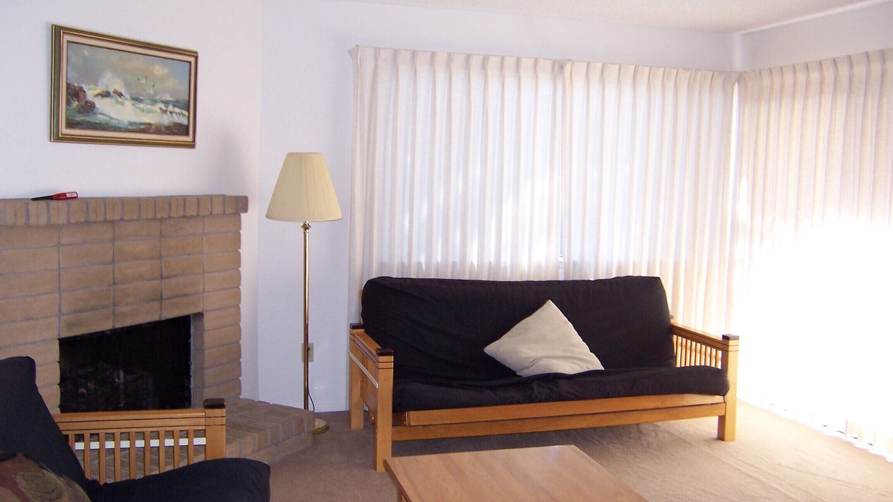 Photo of Livingroom in Downtown