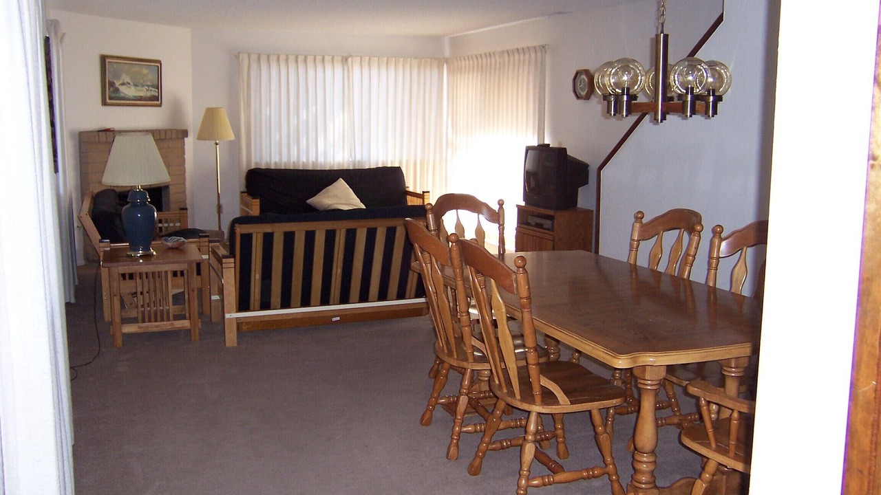 Photo of Livingroom in Downtown