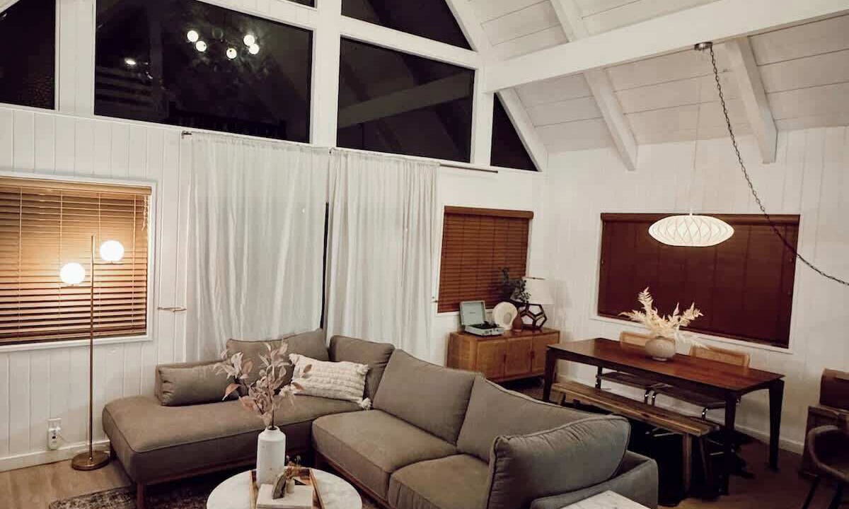 Photo of Livingroom in Upper Moonridge