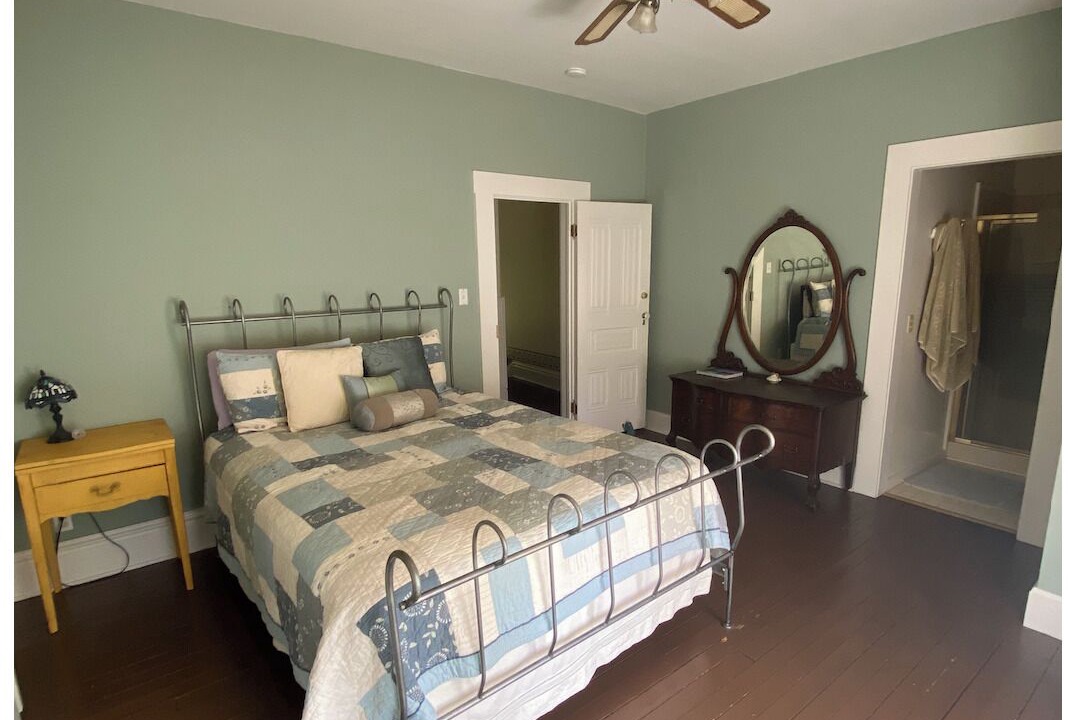 Photo of Bedroom in McCloud