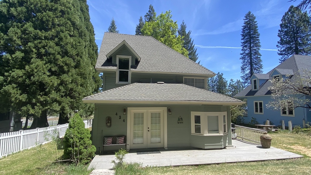 Photo of Outdoor in McCloud