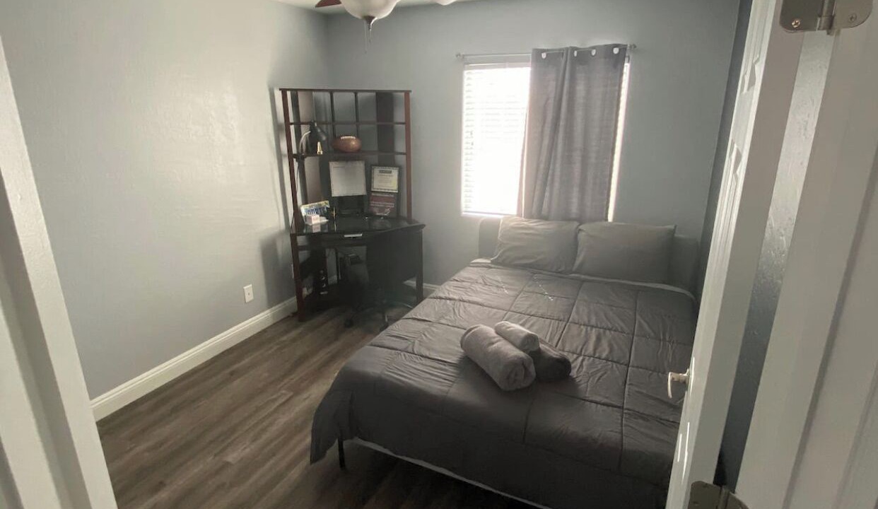 Photo of Bedroom in Enterprise