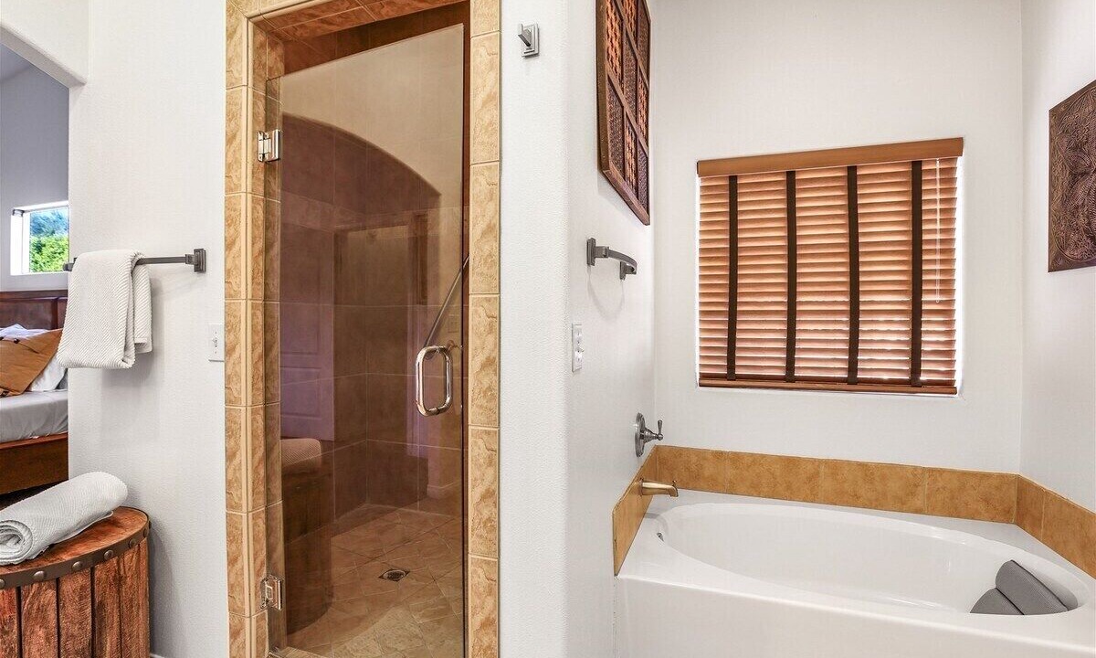 Photo of Bathroom in Racquet Club West