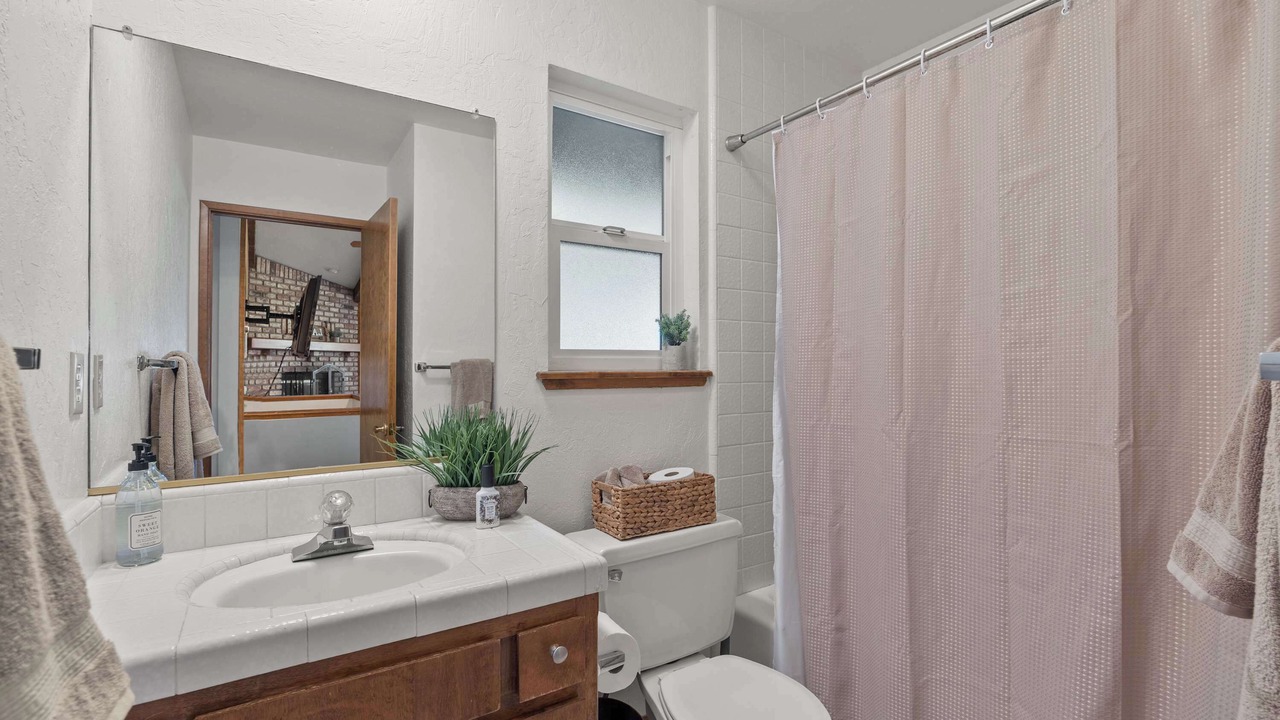 Photo of Bathroom in Oroville East