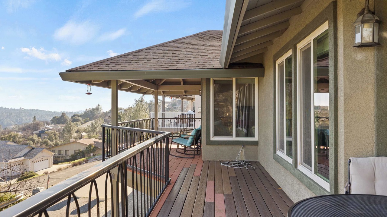 Photo of Patio Balcony in Oroville East