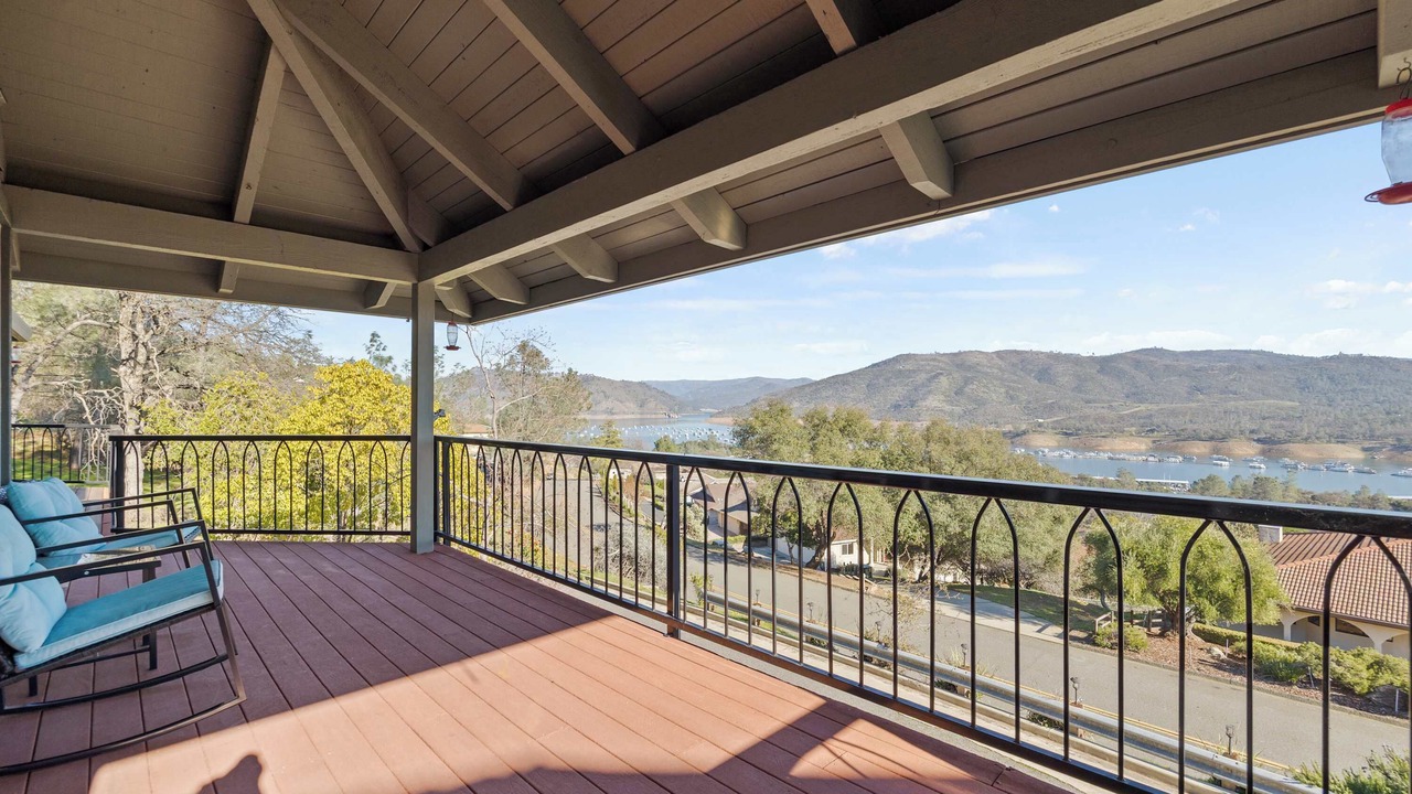 Photo of Patio Balcony in Oroville East