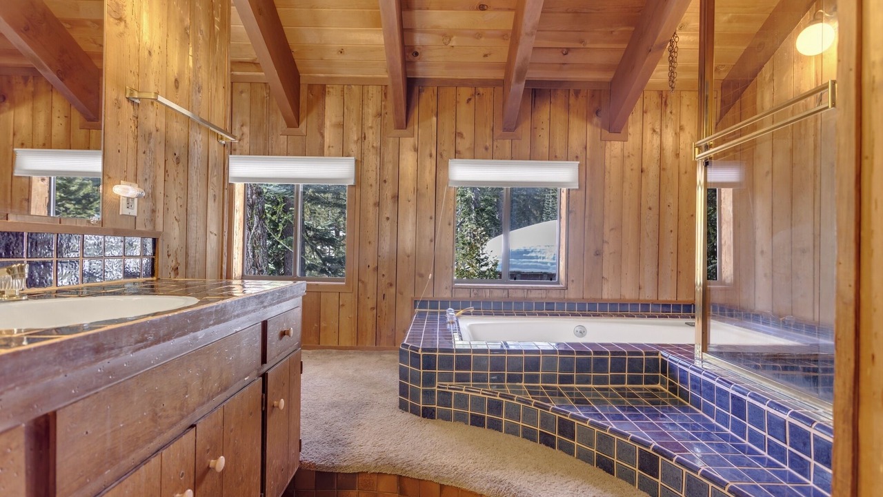 Photo of Bedroom in Bear Valley