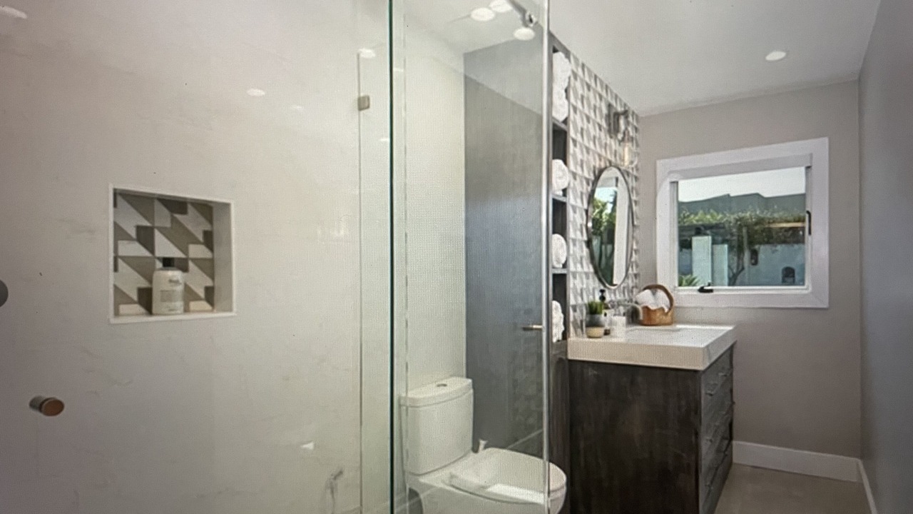 Photo of Bathroom in Corona del Mar