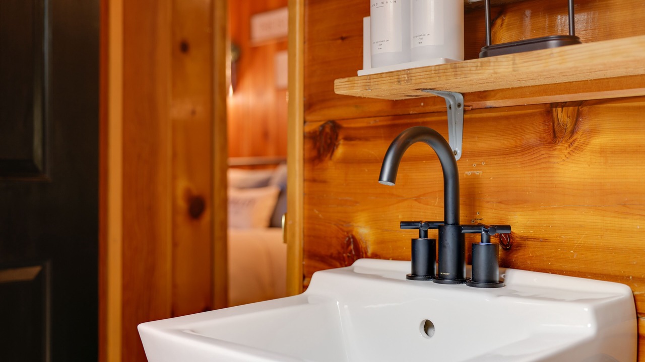 Photo of Bathroom in Dorrington