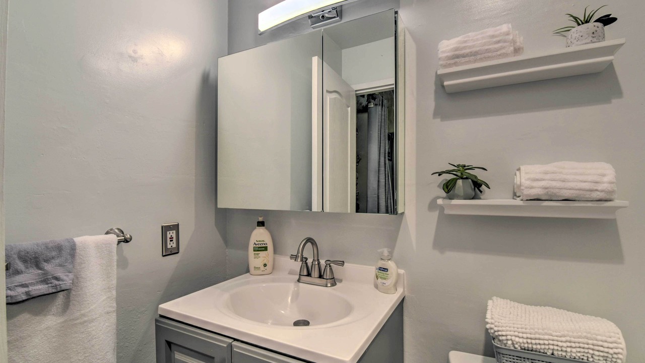 Photo of Bathroom in Serramonte
