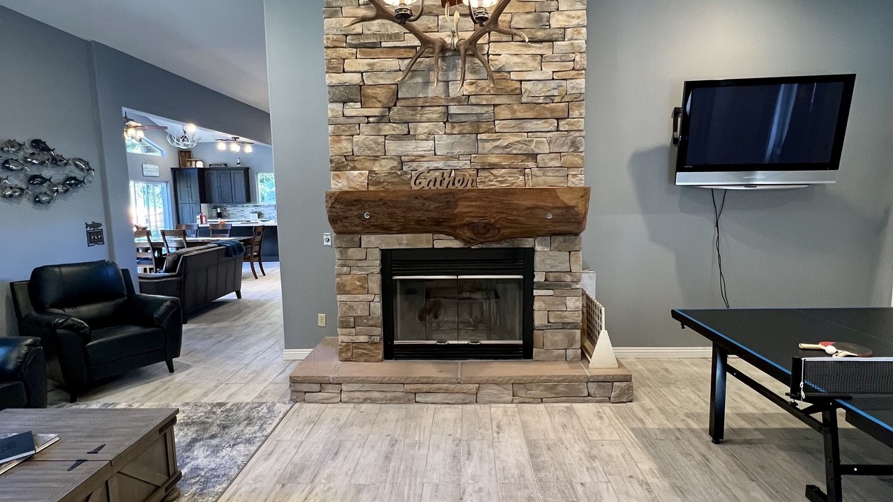Photo of Livingroom in Douglas City