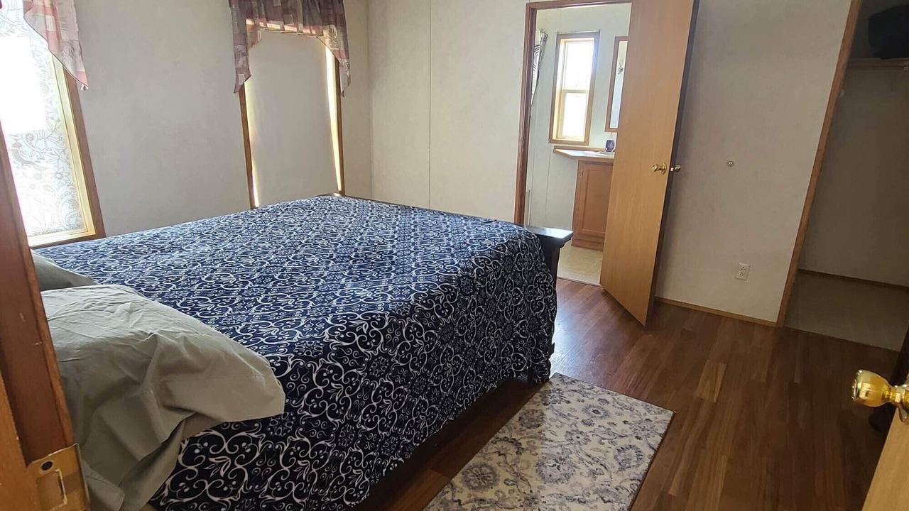 Photo of Bedroom in Meadview