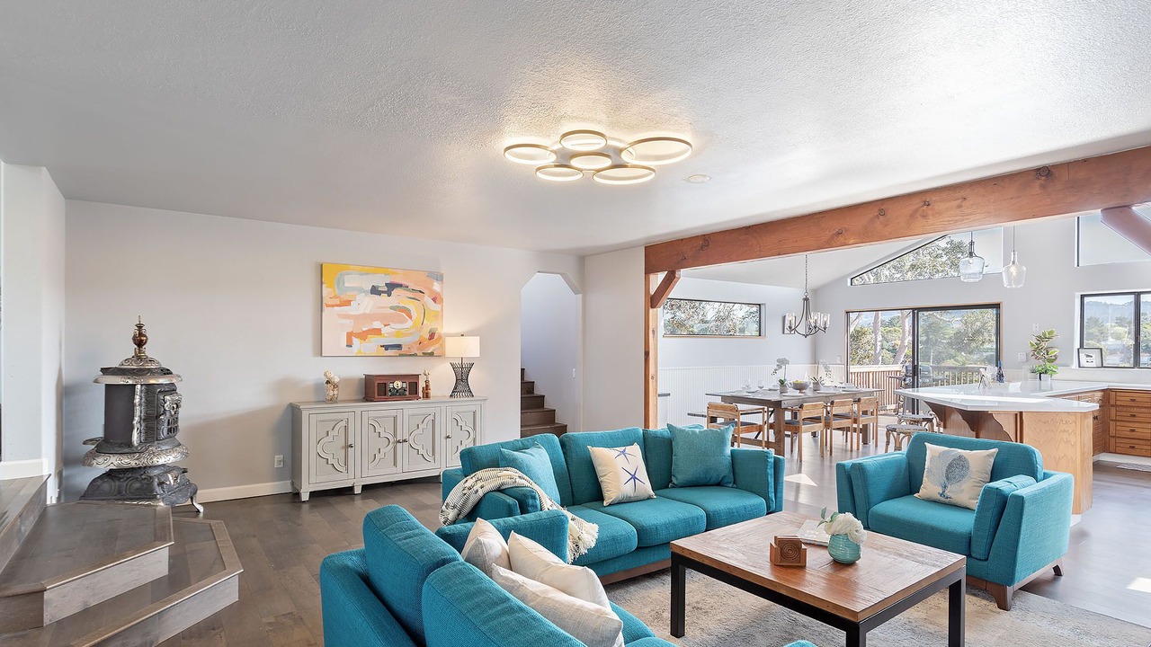 Photo of Bedroom in Del Rey Oaks