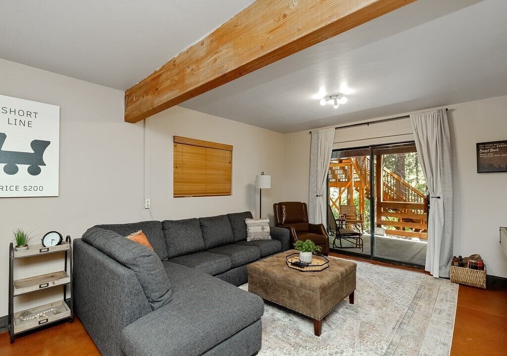 Photo of Livingroom in Prescott