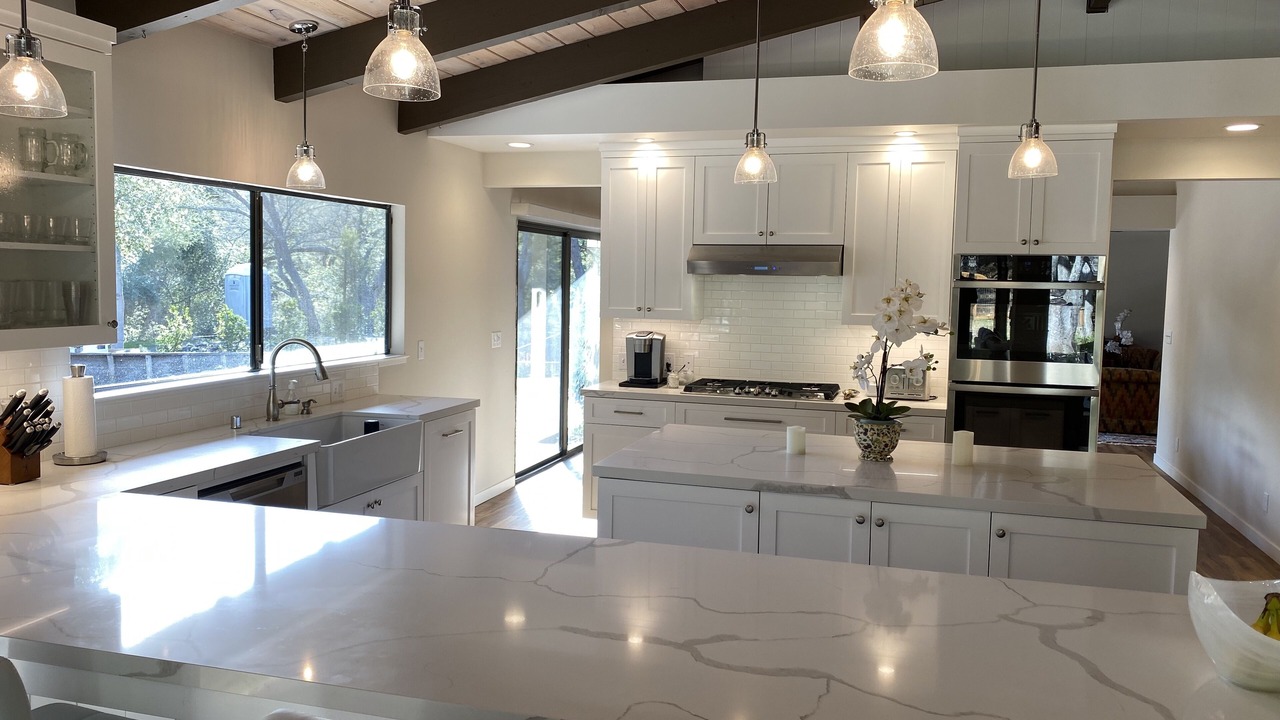 Photo of Kitchen in Central Portola Valley