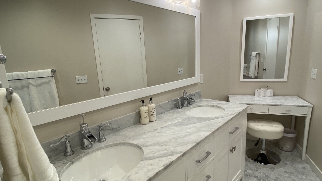 Photo of Bathroom in Central Portola Valley