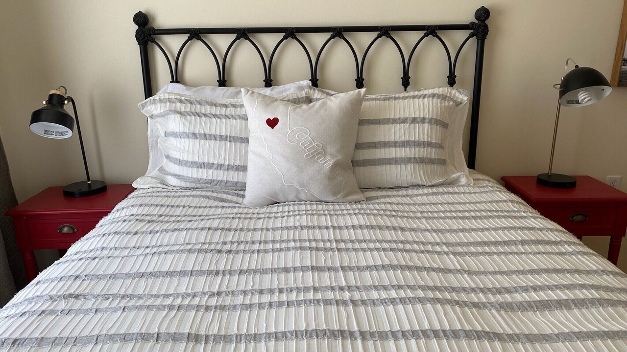 Photo of Bedroom in Shell Beach