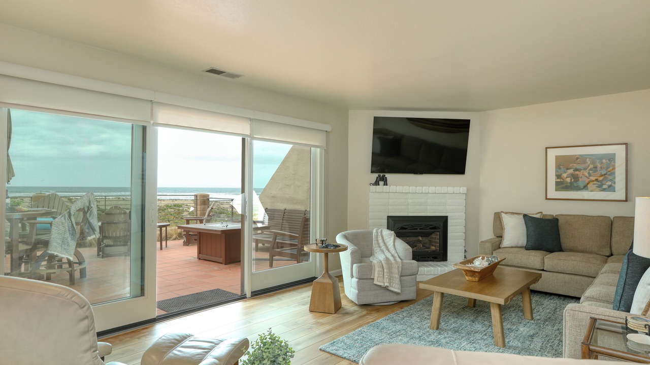 Photo of Livingroom in Downtown