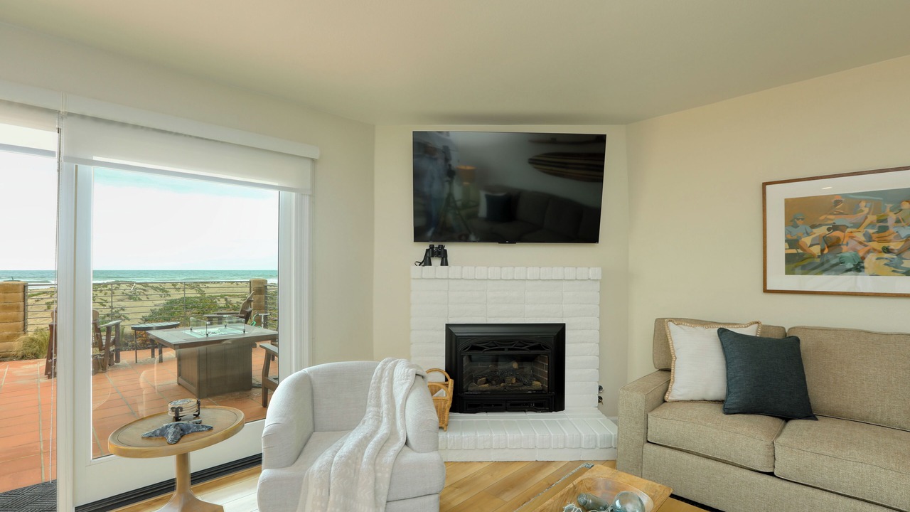 Photo of Livingroom in Downtown