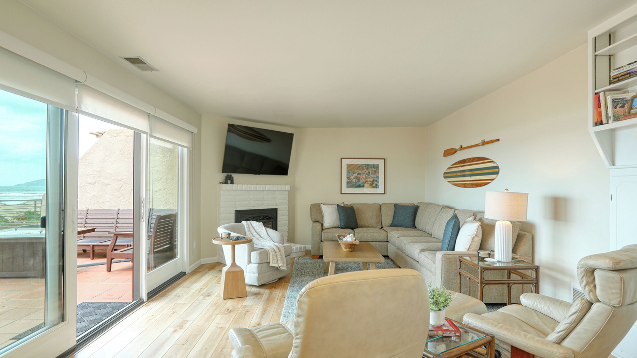 Photo of Livingroom in Downtown