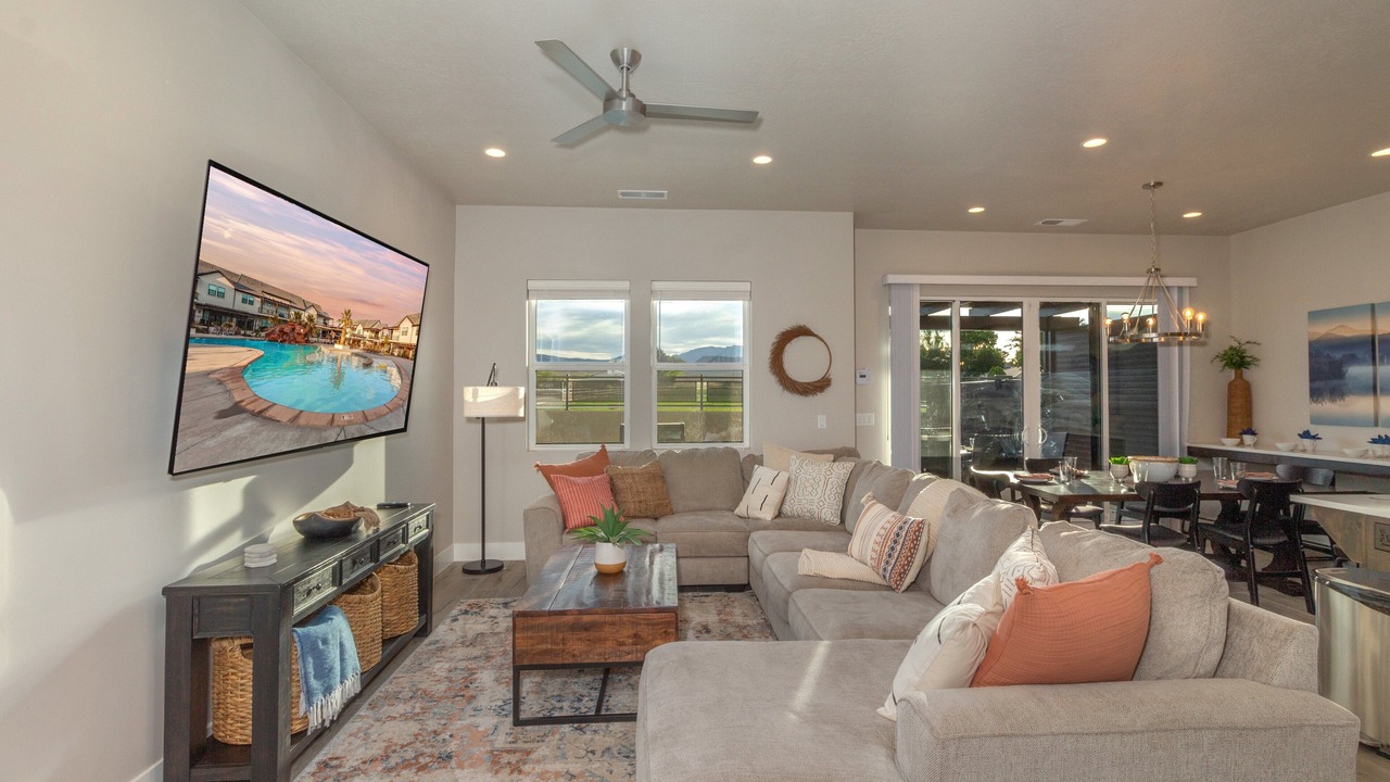 Photo of Livingroom in Ivins