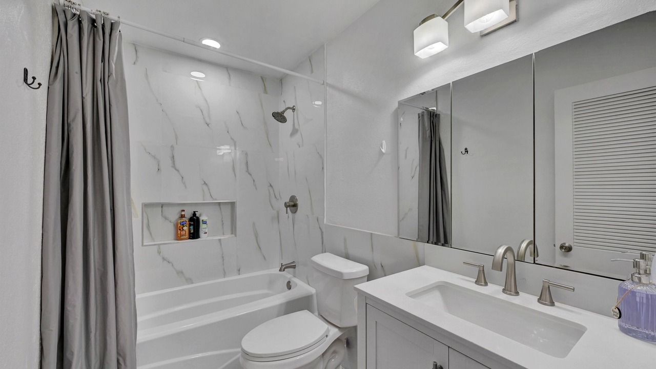 Photo of Bathroom in Chinatown