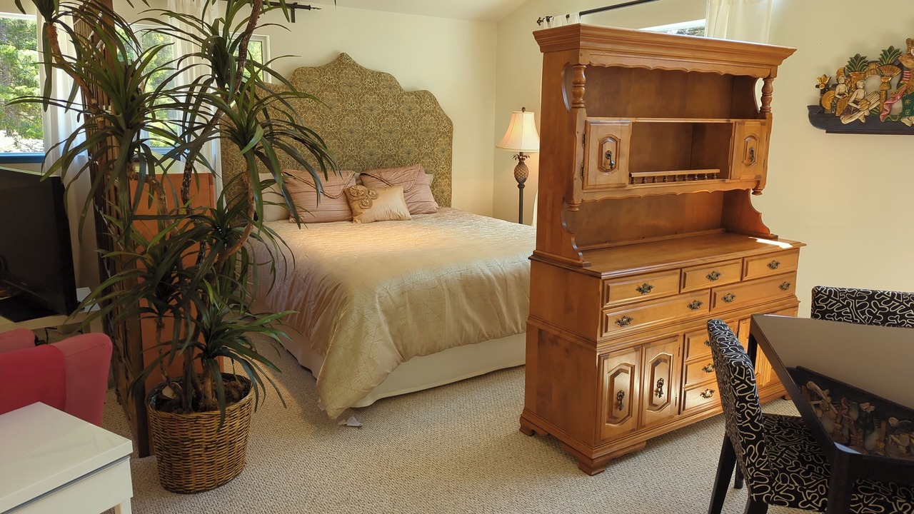 Photo of Bedroom in Gualala
