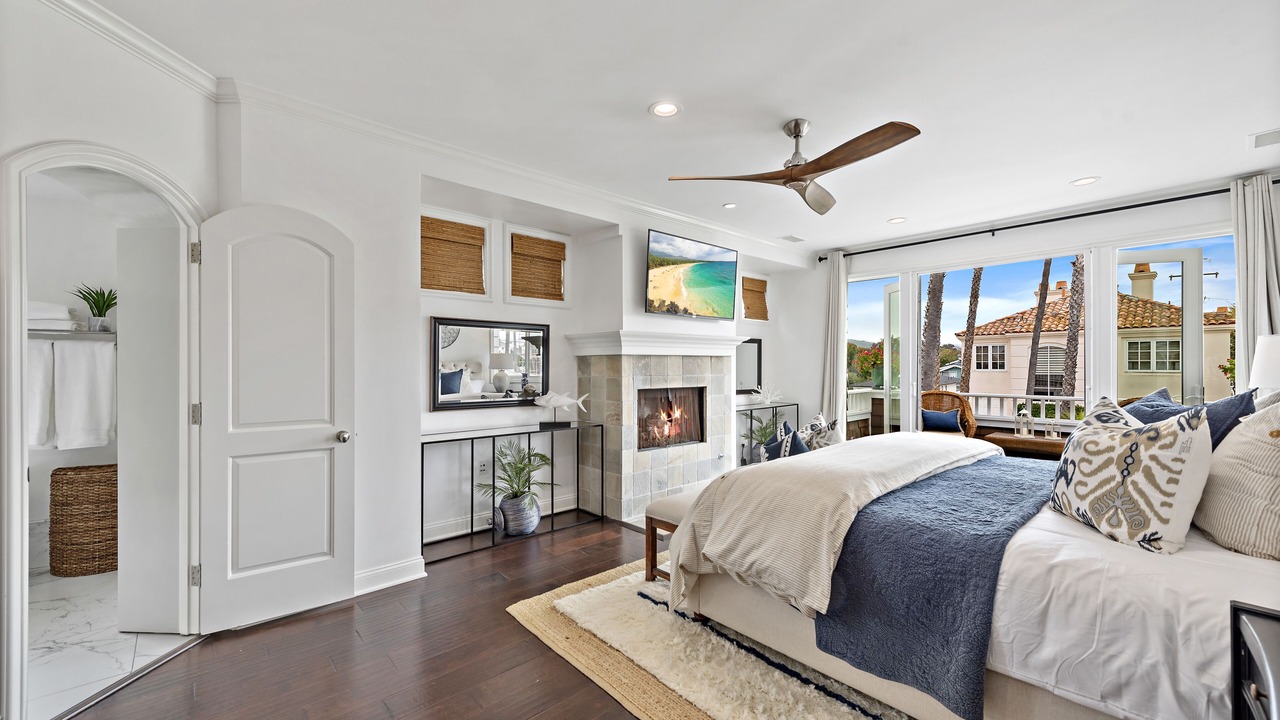 Photo of Bedroom in Corona del Mar