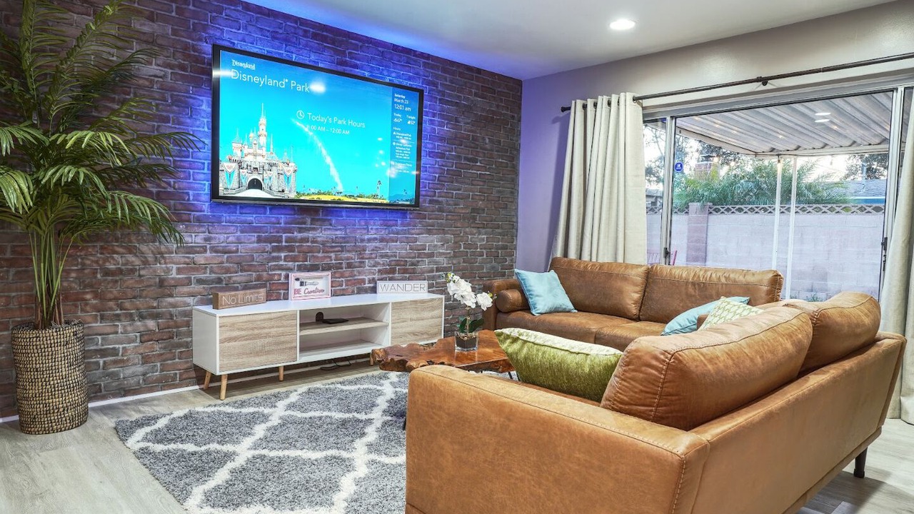 Photo of Livingroom in Northwest Anaheim