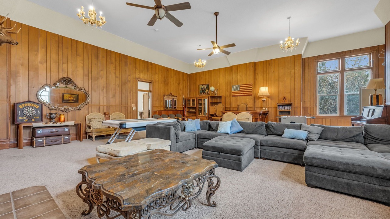 Photo of Livingroom in Junction