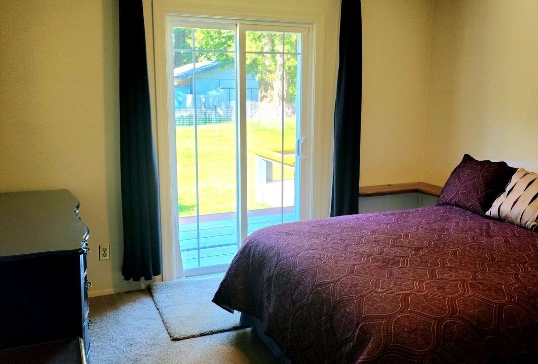 Photo of Bedroom in Crescent City